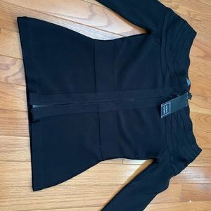 Bandage top. Can be worn or off the shoulder